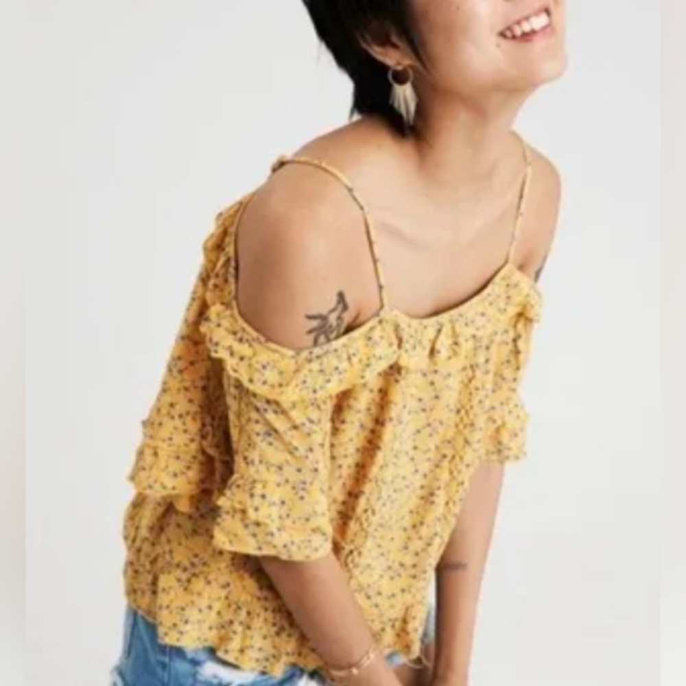 American Eagle yellow & Blue Floral Ruffle cold shoulder Blouse Size:S